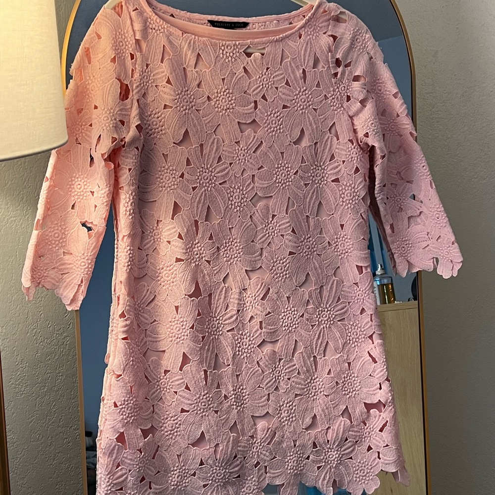 Felicity & Coco Dresses Felicity & Coco Belza Floral Lace Shift Dress Size Small
